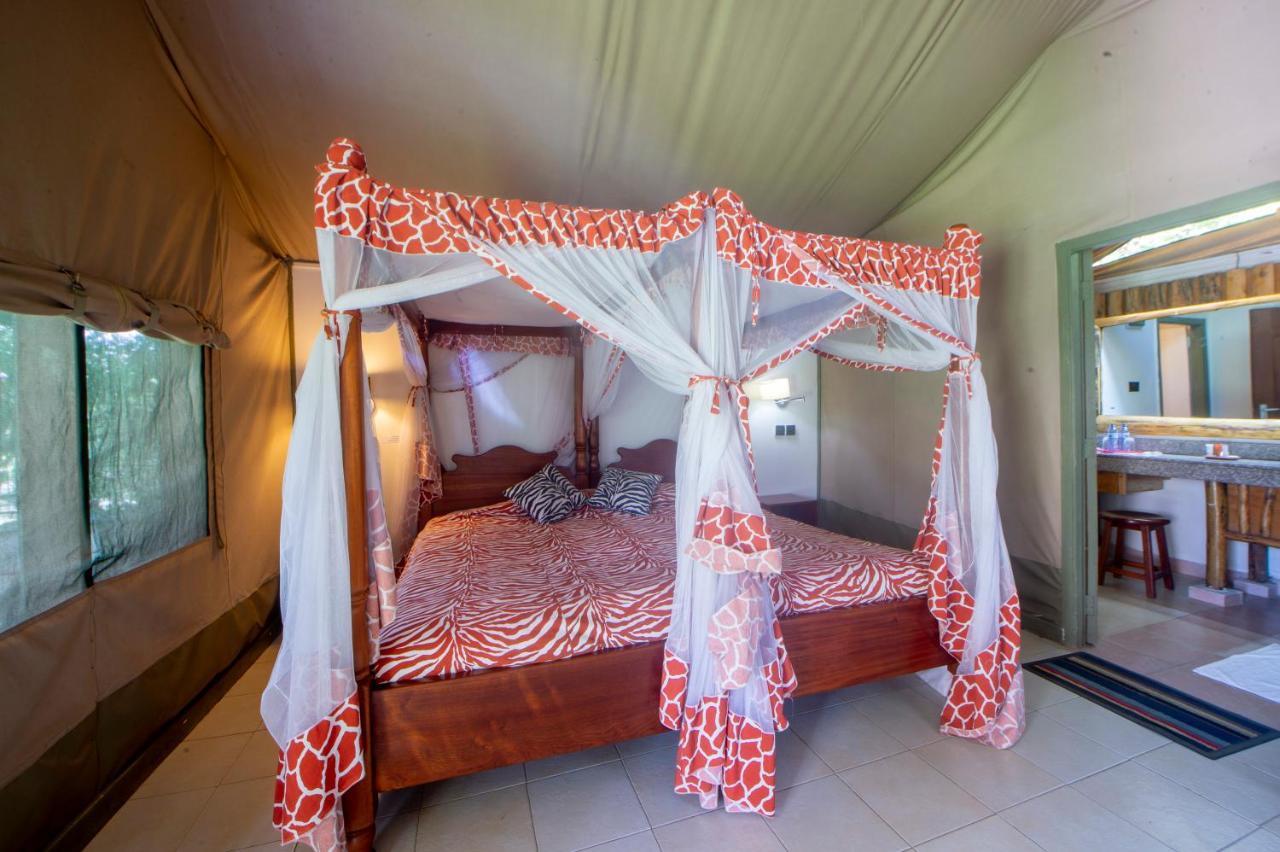 Lake Naivasha Crescent Camp Экстерьер фото